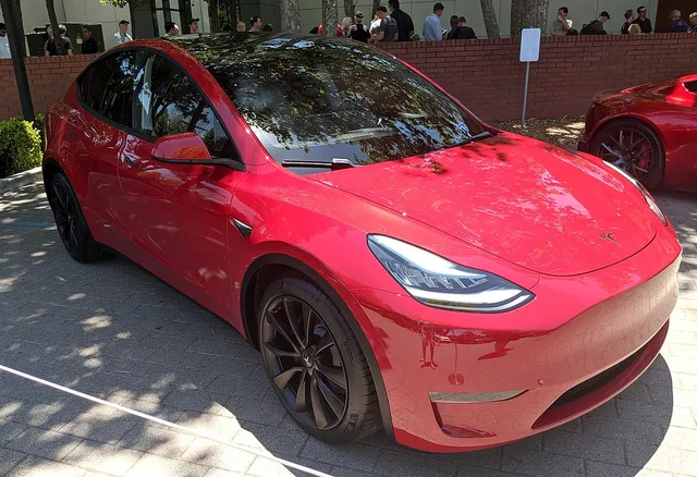Le Tesla Model Y devient la voiture la plus vendue au monde !