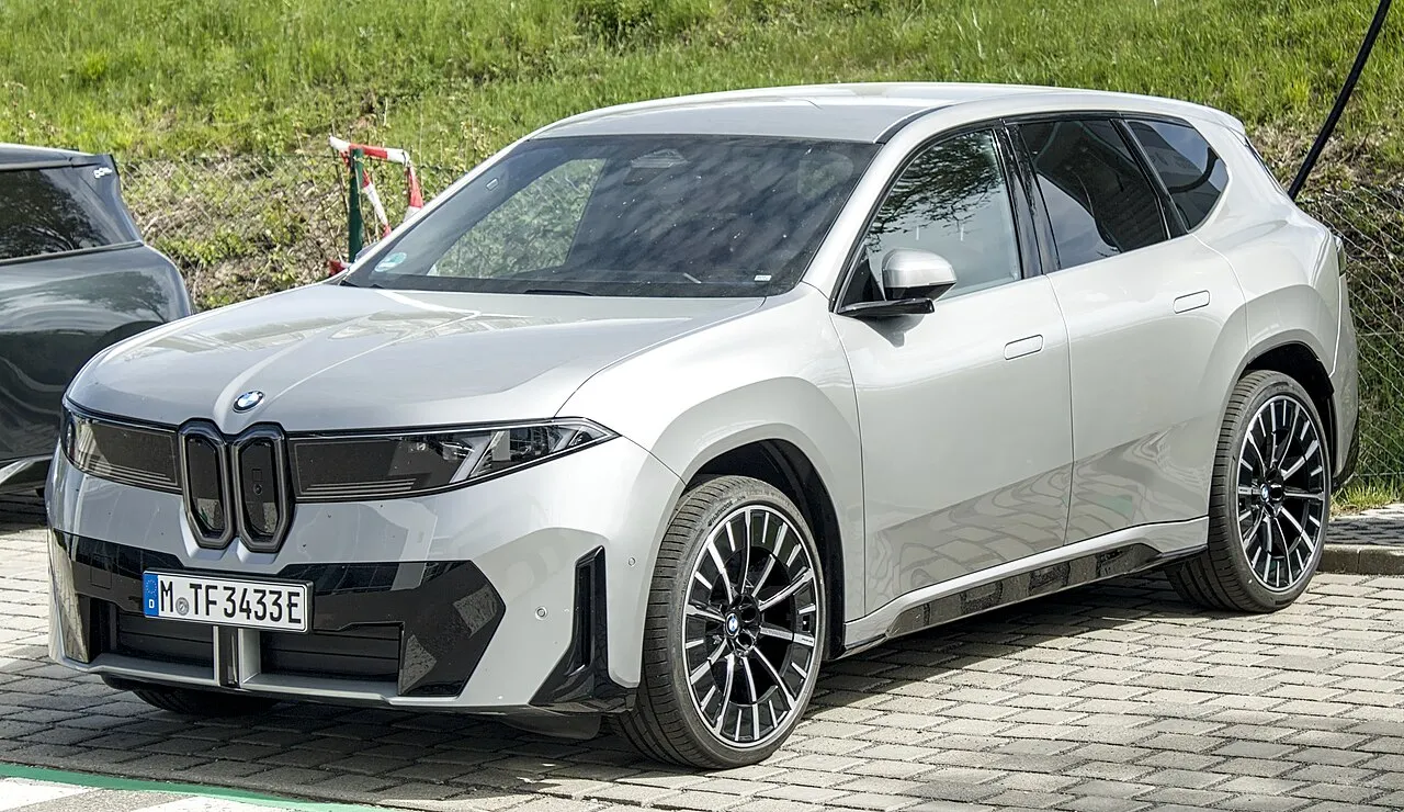 BMW iX3 Neue Klasse, trois quarts avant