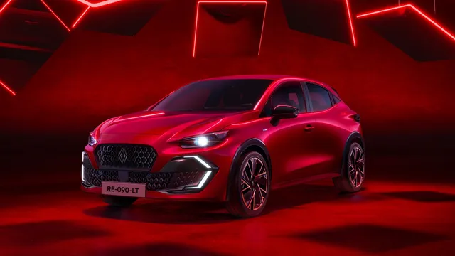 Renault Clio 6 rouge, vue trois quarts avant, éclairage de studio