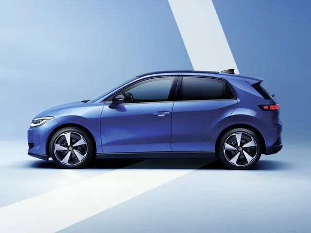 Volkswagen ID. Polo électrique 2026, profil, carrosserie bleue