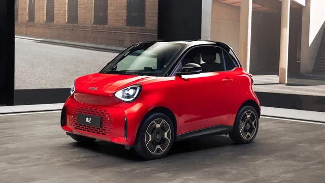 La Smart #2 électrique rouge, deux places compacte, présentée au Mondial de l'Auto de Paris 2026