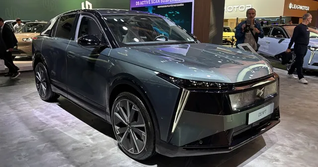 Le SUV premium DS N°7 exposé au Mondial de Paris 2026