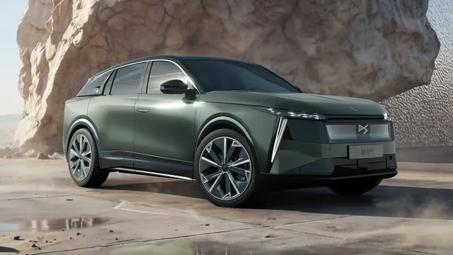 DS N°7, le nouveau SUV premium électrique et hybride de DS Automobiles