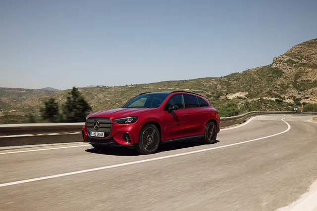 Mercedes GLC électrique, SUV premium 100% électrique, vue trois-quarts avant