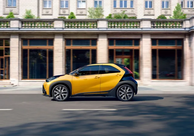 La Toyota Aygo X hybride restylée 2026, citadine du segment A, en finition GR Sport