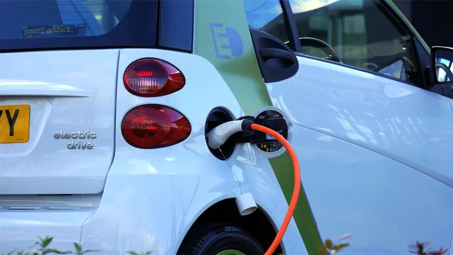 C'est quoi la différence entre une hybride et une électrique ?